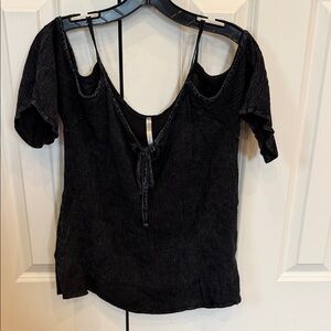 Mono B Black Short Sleeve Top